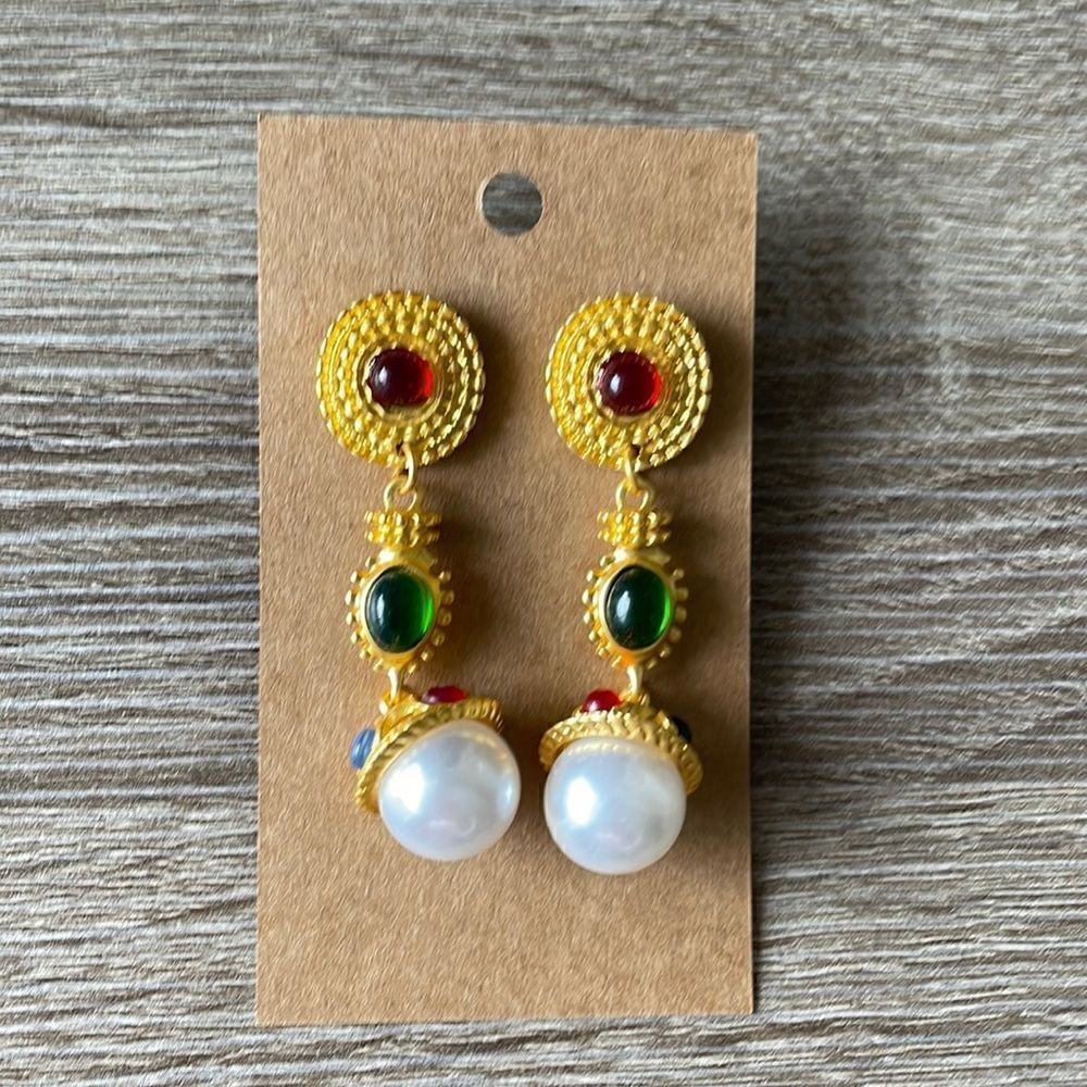 Vintage style earrings N3